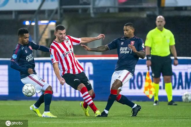 力和顽强的 力和顽强的