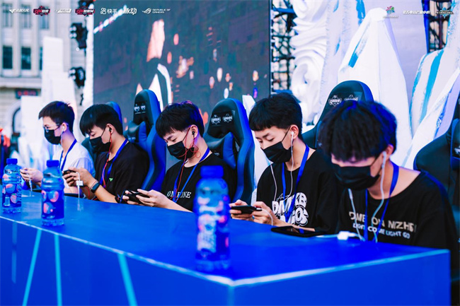 线作战的临 线作战的临