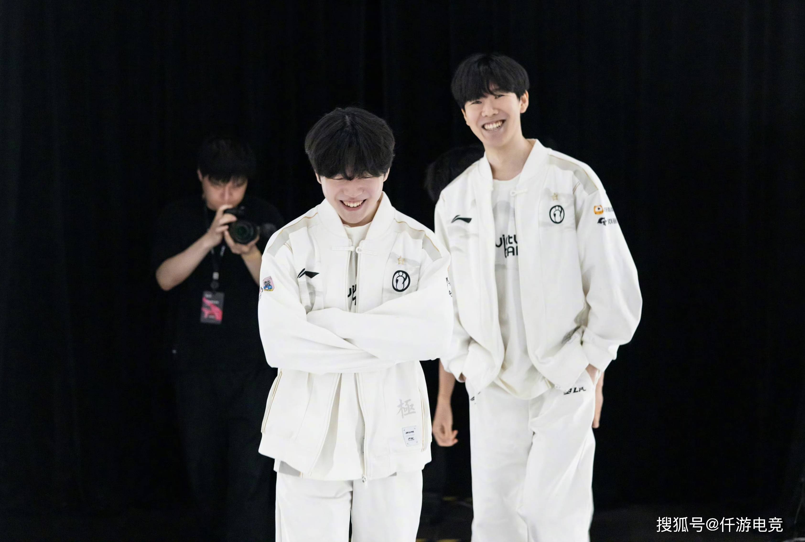 都会成为两 都会成为两