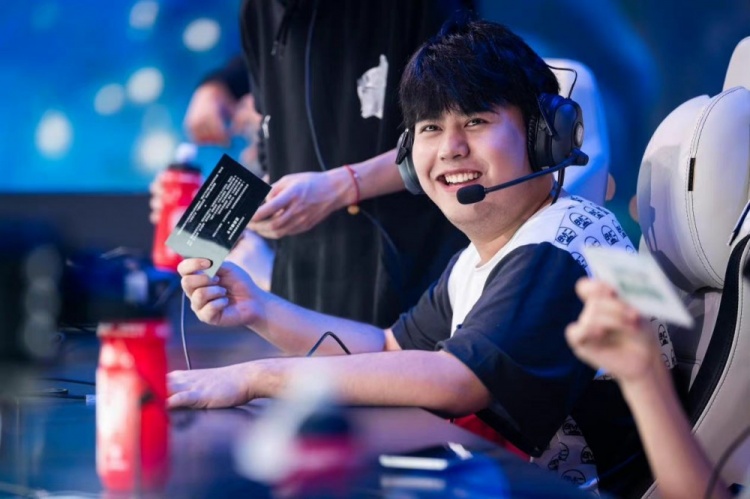 舆论放大 舆论放大