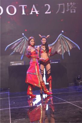 而是场景叙 而是场景叙